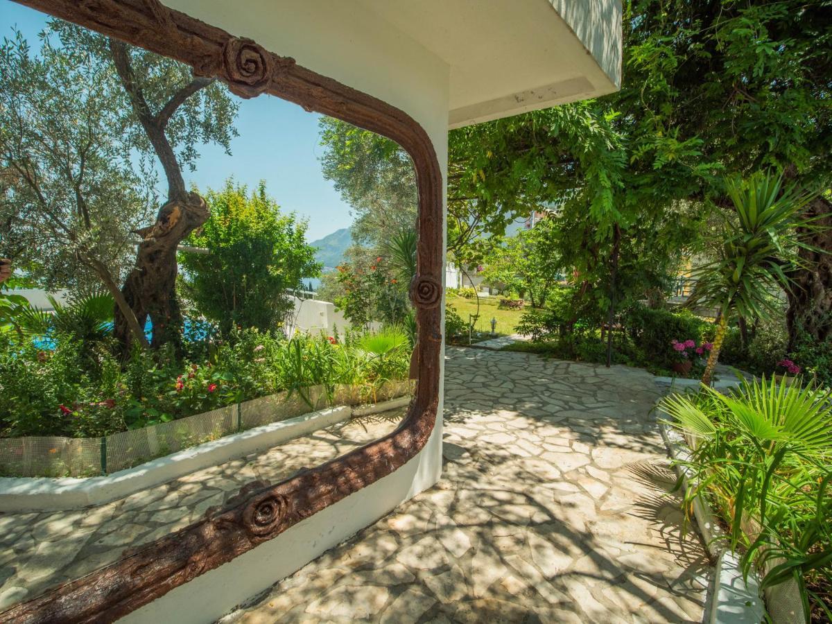 The Turtles Garden Villa Bečići Ngoại thất bức ảnh