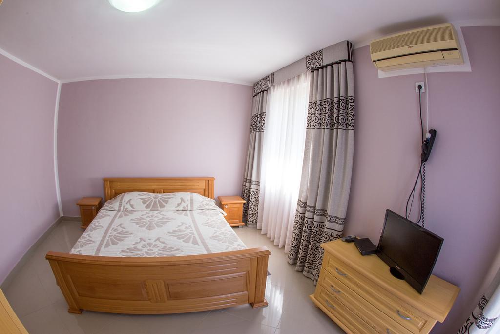 The Turtles Garden Villa Bečići Ngoại thất bức ảnh