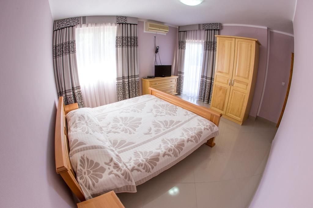 The Turtles Garden Villa Bečići Ngoại thất bức ảnh